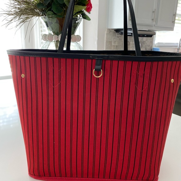 Monogram, made in France Neverfull, gently used, like new, excellent condition. - Picture 6 of 8